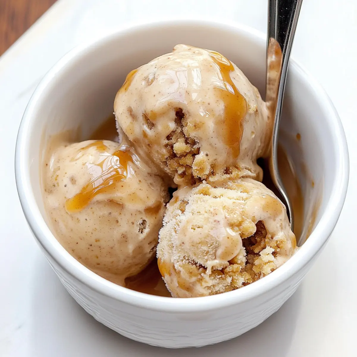 Creamy Apple Butter Oatmeal Crisp Ice Cream for Fall Bliss